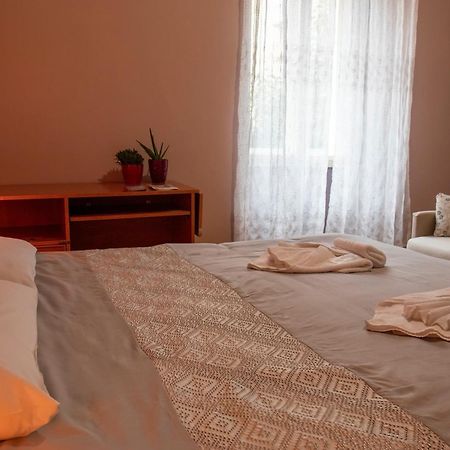 Hostel Teatro Триест Экстерьер фото