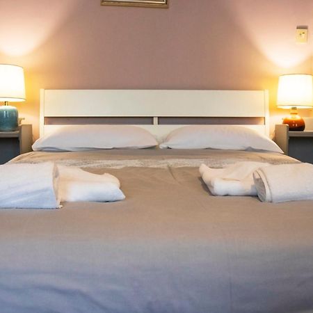 Hostel Teatro Триест Экстерьер фото