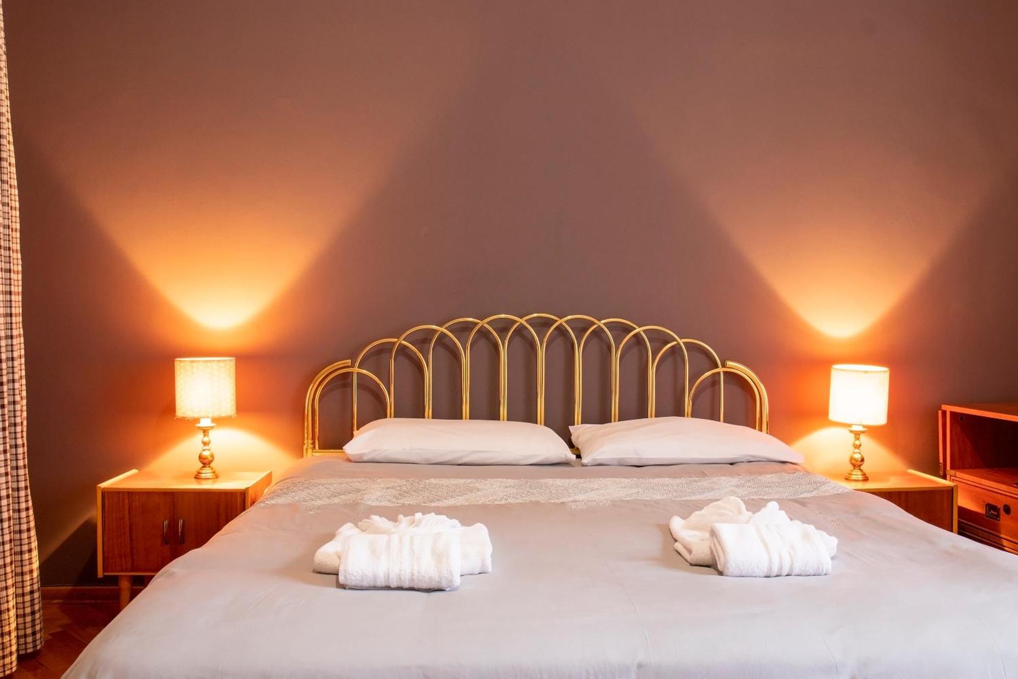 Hostel Teatro Триест Экстерьер фото