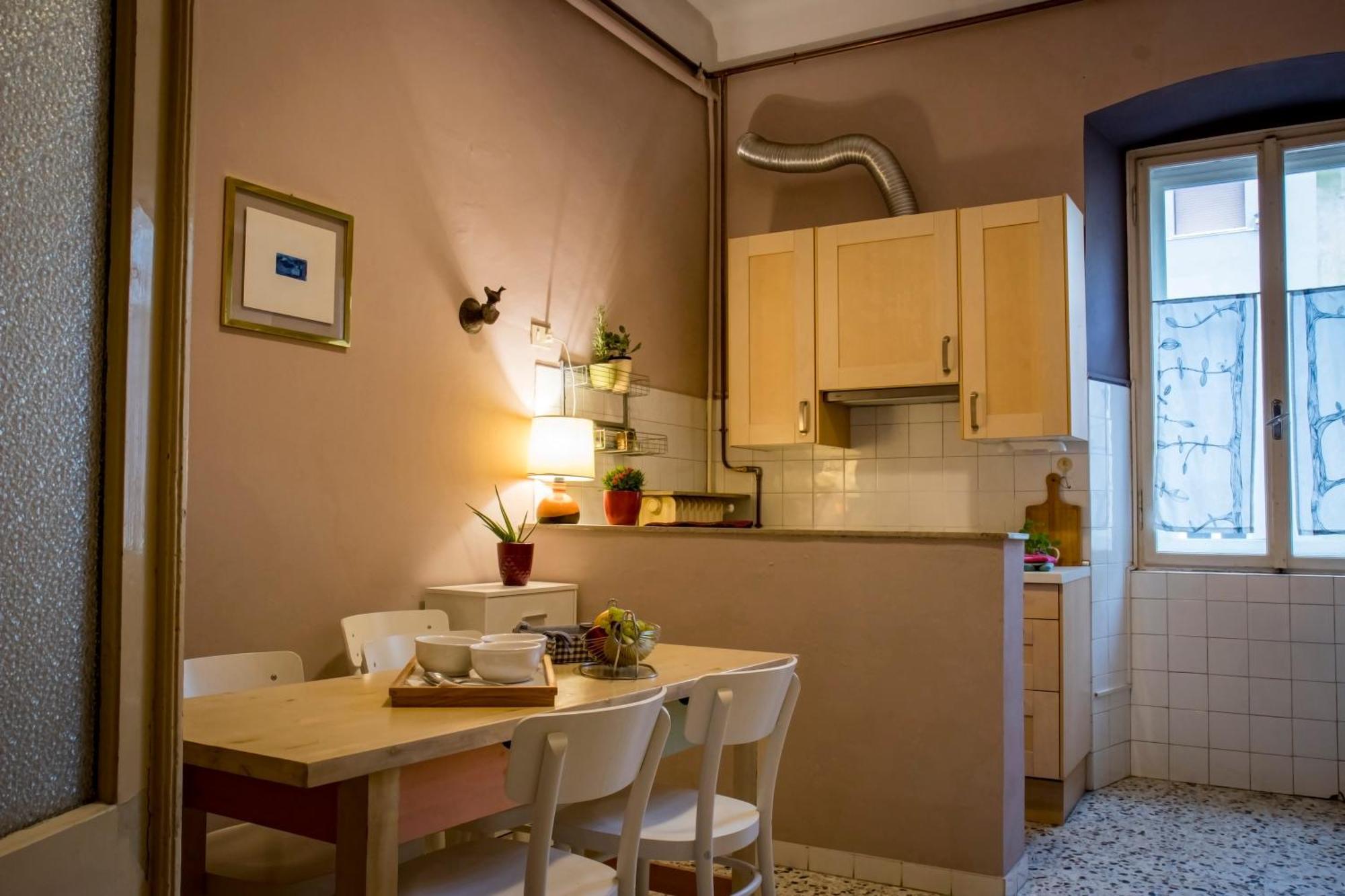 Hostel Teatro Триест Экстерьер фото